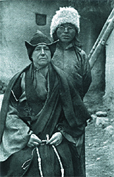 Рис. 1. Александра Давид-Нэель в одеянии буддийской монахини